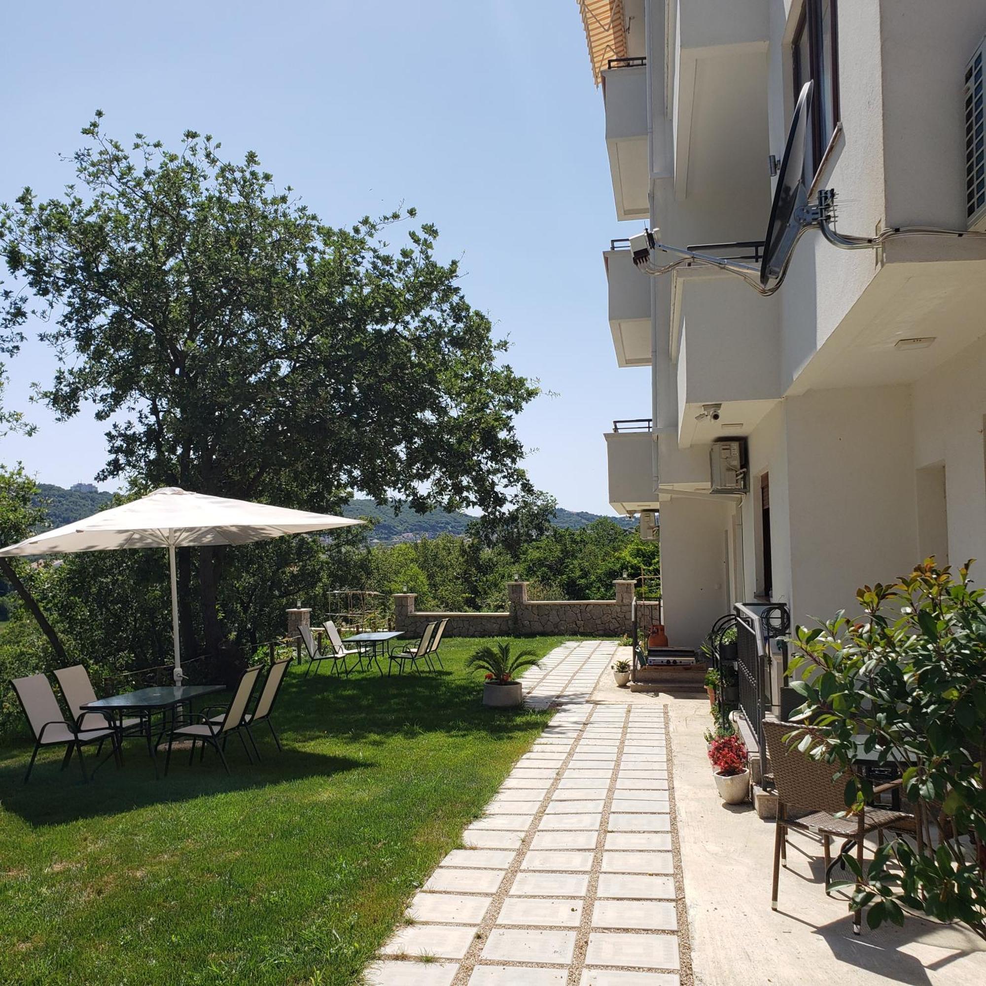 Green Hill Apartments أولتْسي المظهر الخارجي الصورة